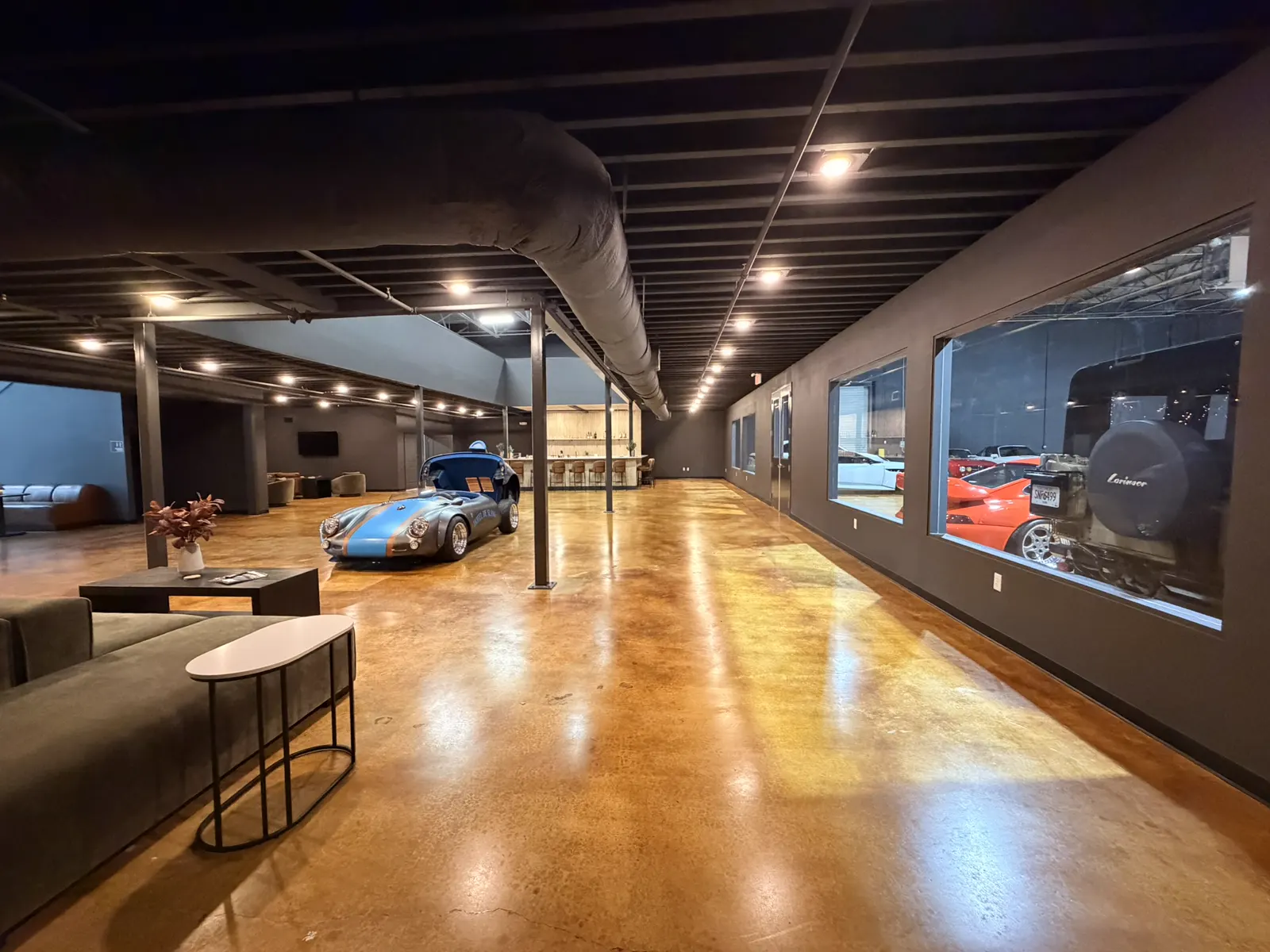 The Atlanta lounge beside the windows onto the storage floor