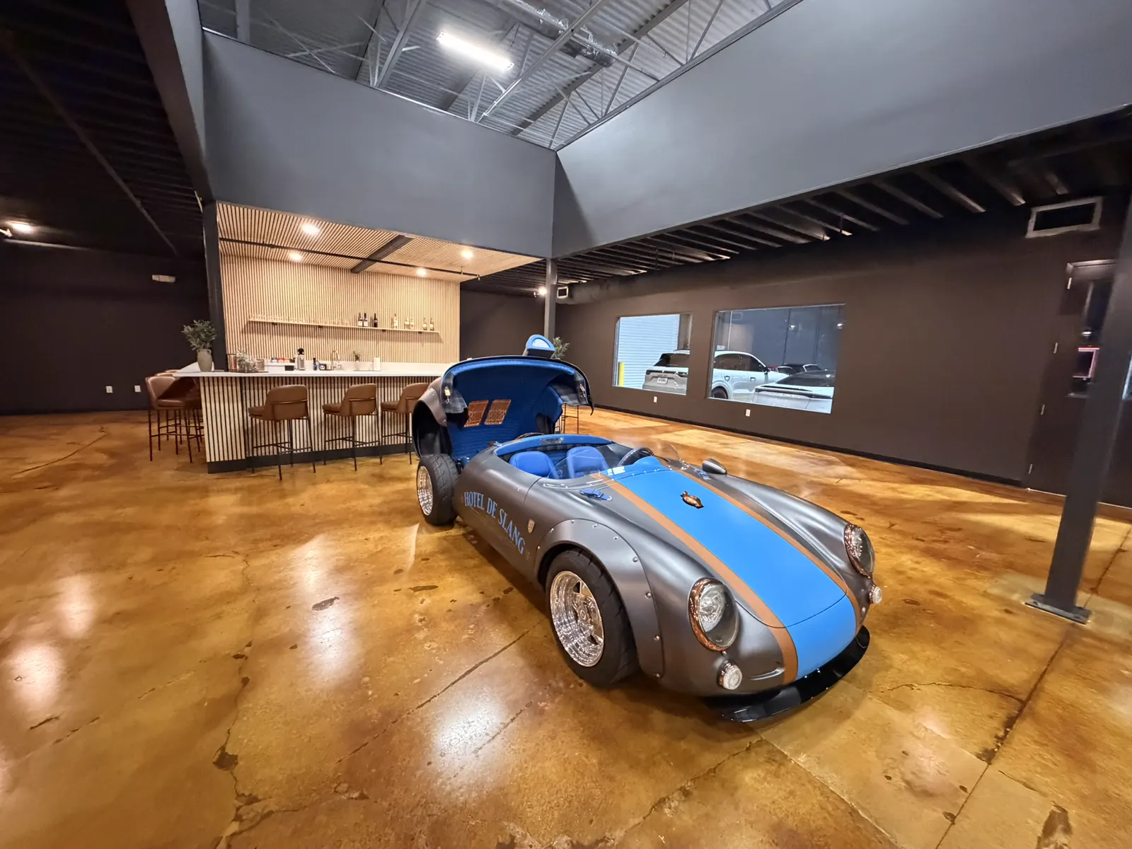 A 550 Spyder outlaw build beside the Atlanta bar